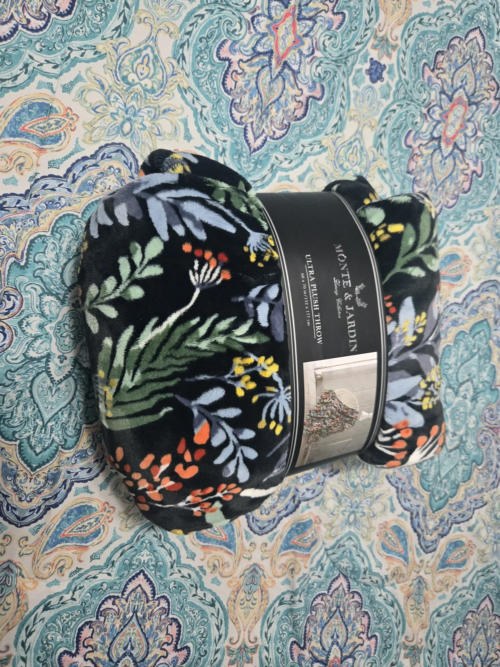 Black Floral Plush Throw Blanket - Black Multicolor - Picture 1 of 3